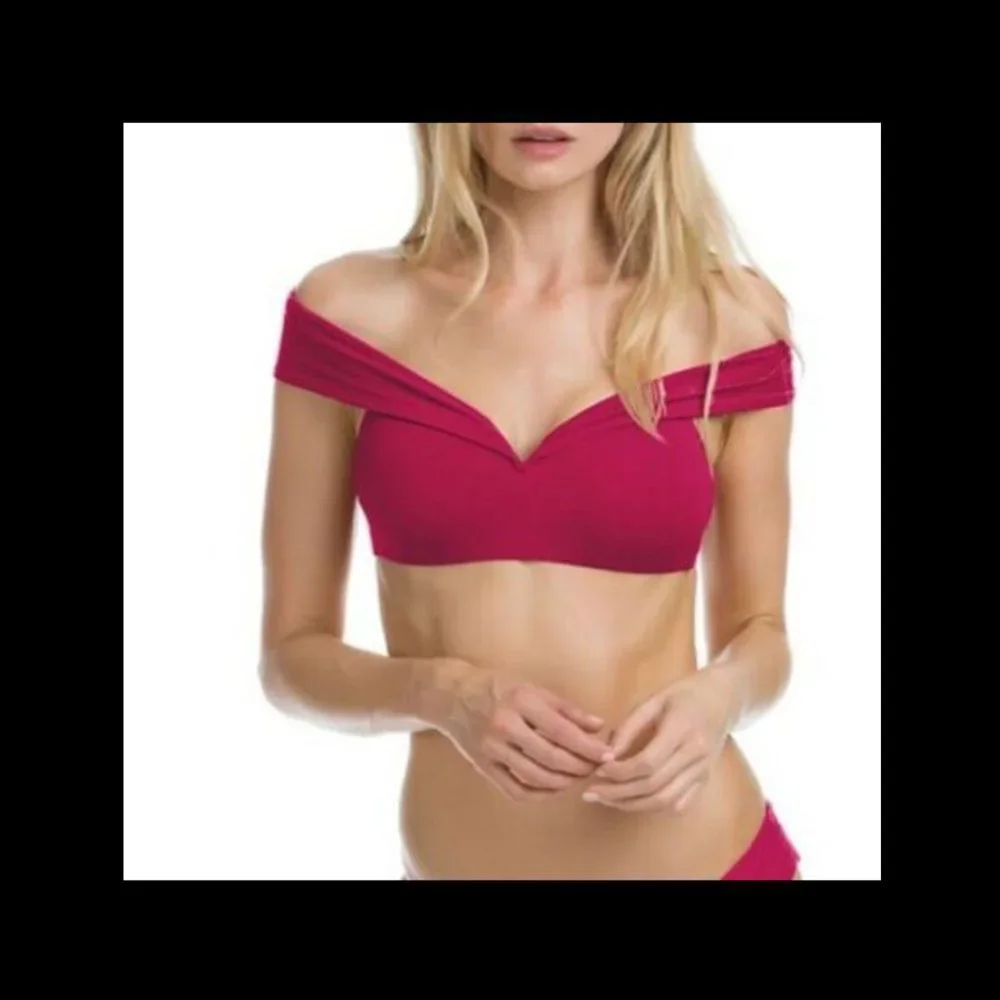 NWD $68 Becca Socialite Off Shoulder Bikini Top Raspberry [‎ Medium ] #3848